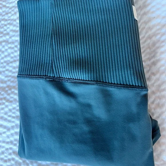 Vuori ribbed waist leggings sz small NWOT Blue/Green sea color - Picture 11 of 12